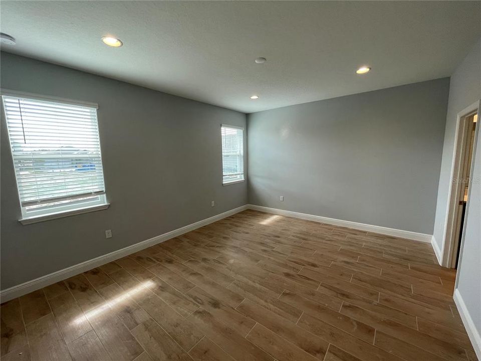 For Rent: $3,200 (4 beds, 3 baths, 2240 Square Feet)