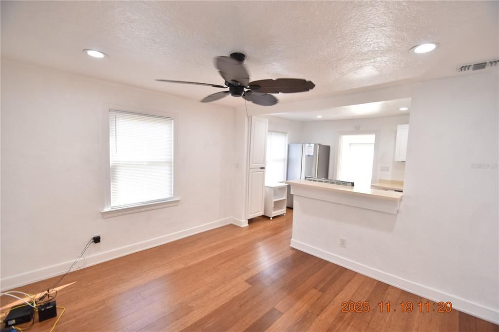 For Rent: $1,695 (2 beds, 1 baths, 630 Square Feet)