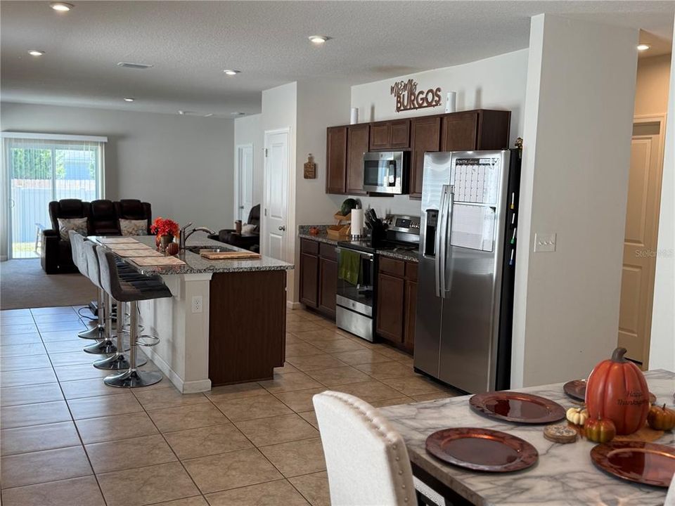 En Venta: $319,888 (3 camas, 2 baños, 1501 Pies cuadrados)