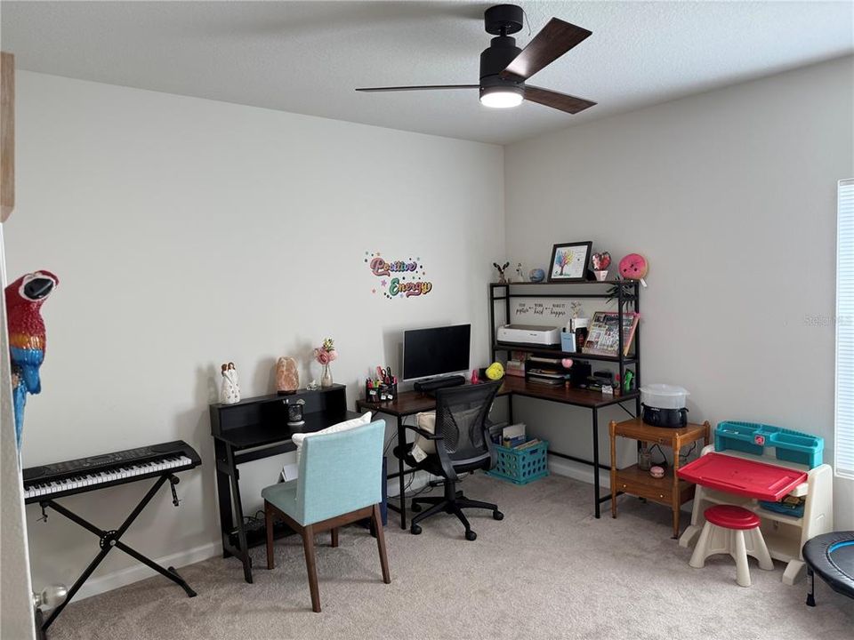 En Venta: $319,888 (3 camas, 2 baños, 1501 Pies cuadrados)