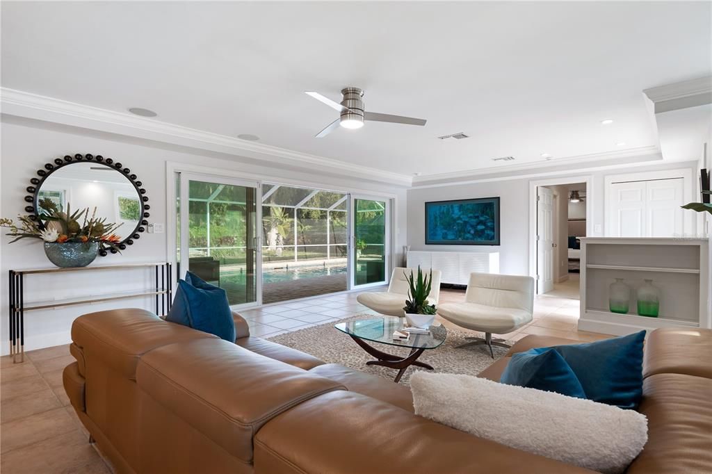 В аренду: $7,900 (3 спален, 3 ванн, 2475 Квадратных фут)