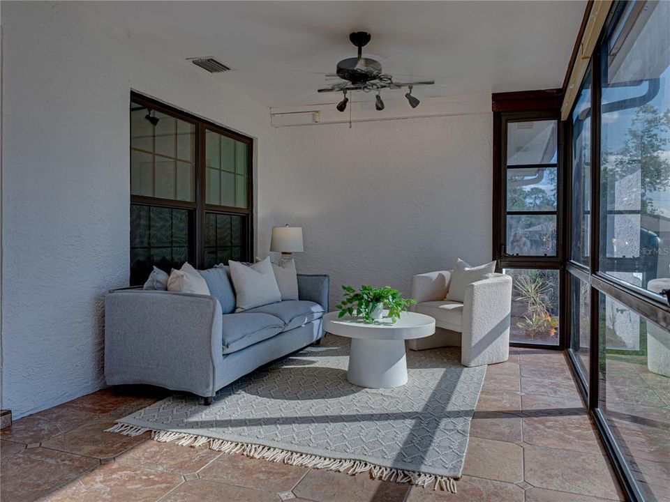 合同活跃: $500,000 (3 贝兹, 2 浴室, 2799 平方英尺)