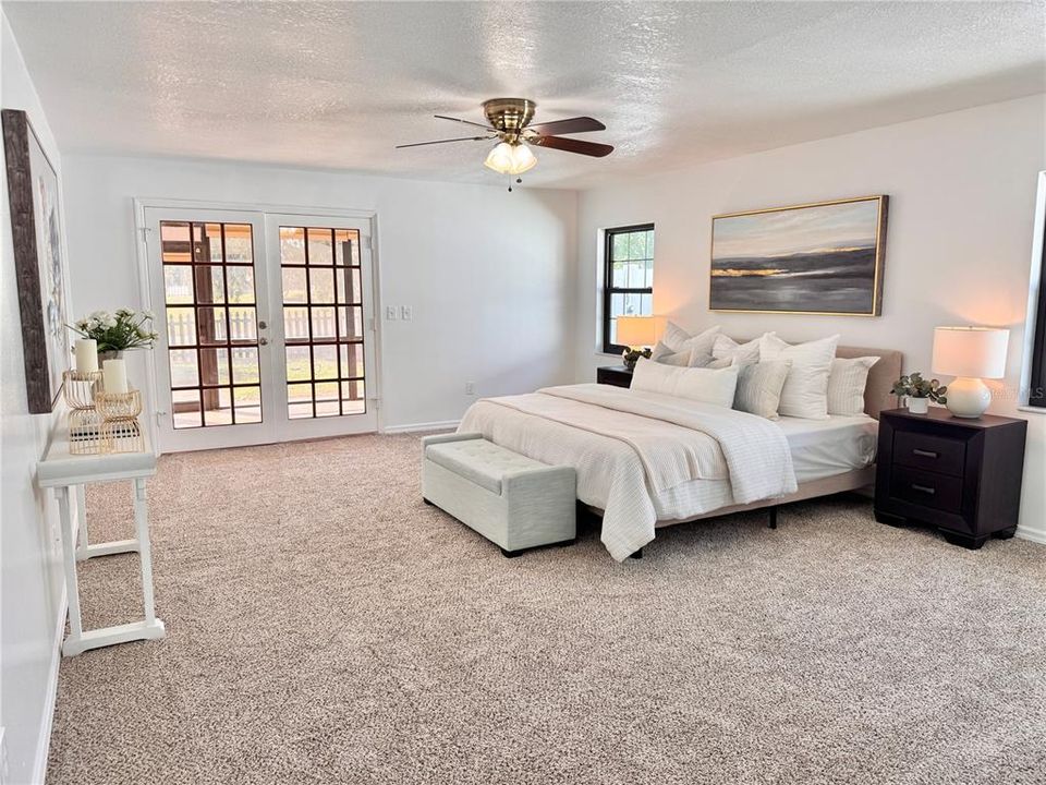 合同活跃: $500,000 (3 贝兹, 2 浴室, 2799 平方英尺)