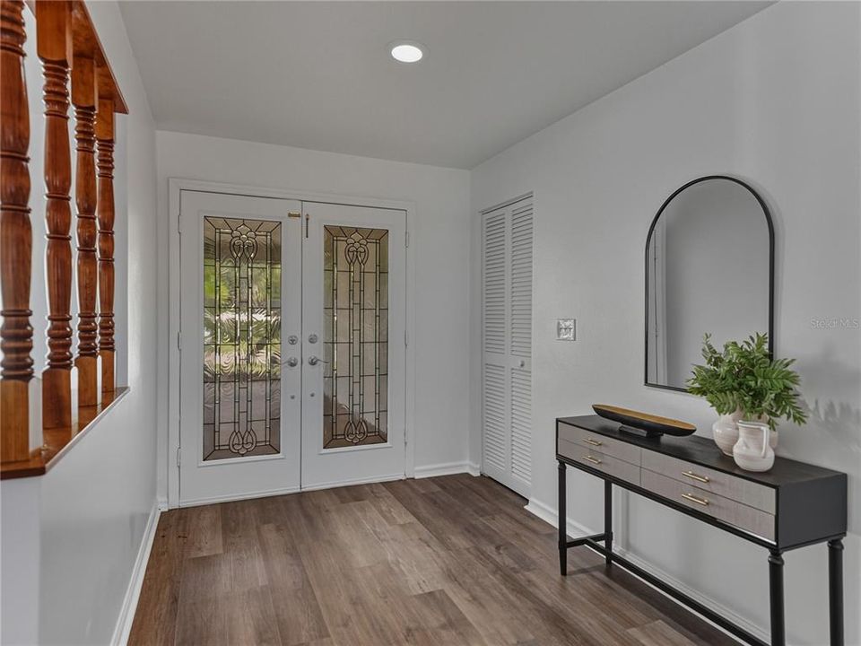 合同活跃: $500,000 (3 贝兹, 2 浴室, 2799 平方英尺)