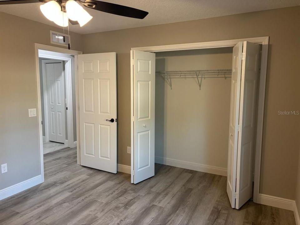 Active With Contract: $257,500 (3 beds, 2 baths, 1530 Square Feet)