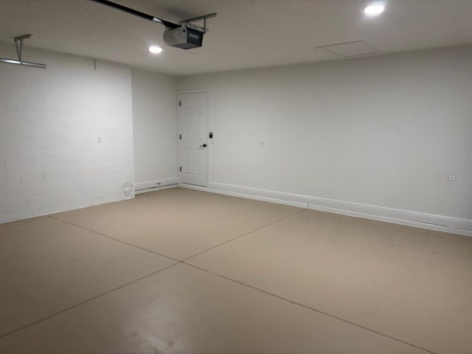 Active With Contract: $257,500 (3 beds, 2 baths, 1530 Square Feet)