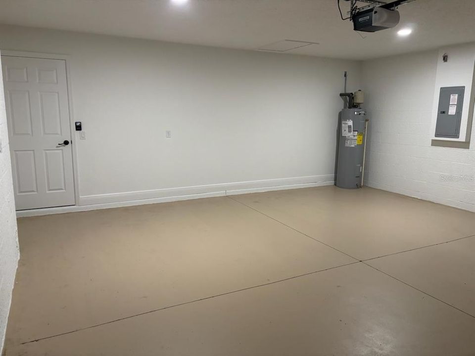 Active With Contract: $257,500 (3 beds, 2 baths, 1530 Square Feet)