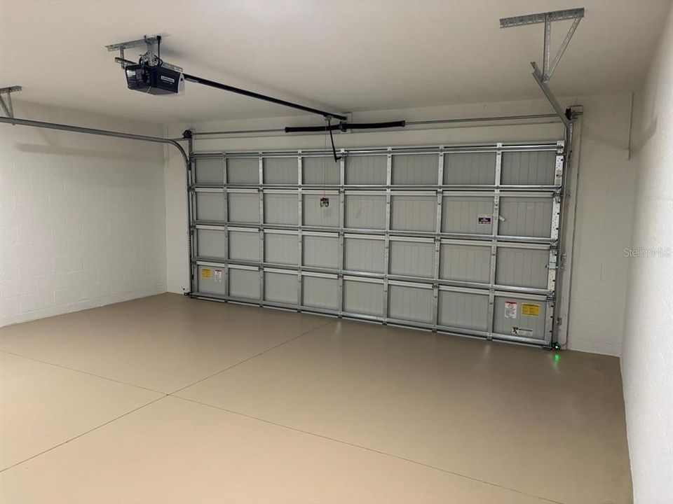 Active With Contract: $257,500 (3 beds, 2 baths, 1530 Square Feet)