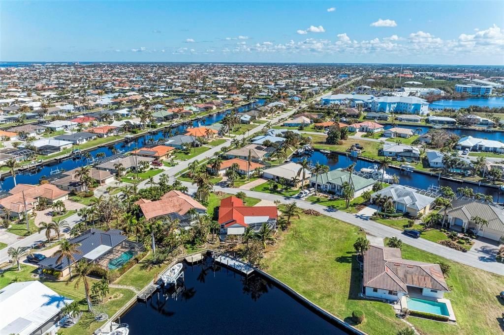 待售: $600,000 (3 贝兹, 2 浴室, 1939 平方英尺)