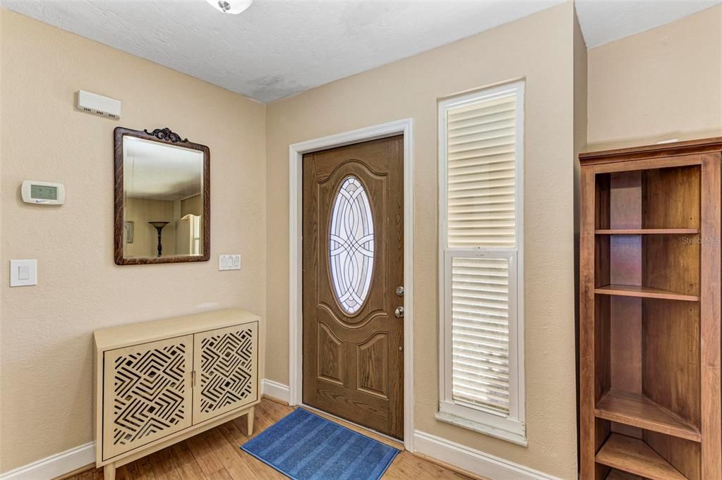 待售: $600,000 (3 贝兹, 2 浴室, 1939 平方英尺)