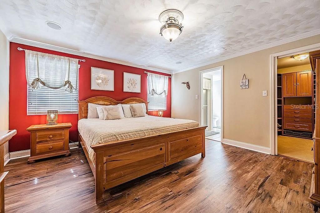 For Sale: $599,000 (4 beds, 3 baths, 2356 Square Feet)