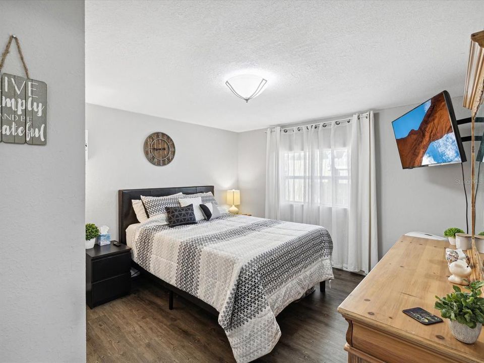 For Sale: $599,000 (4 beds, 3 baths, 2356 Square Feet)