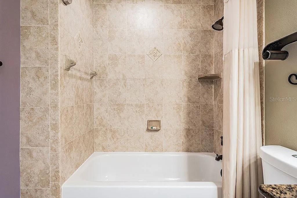 For Sale: $599,000 (4 beds, 3 baths, 2356 Square Feet)