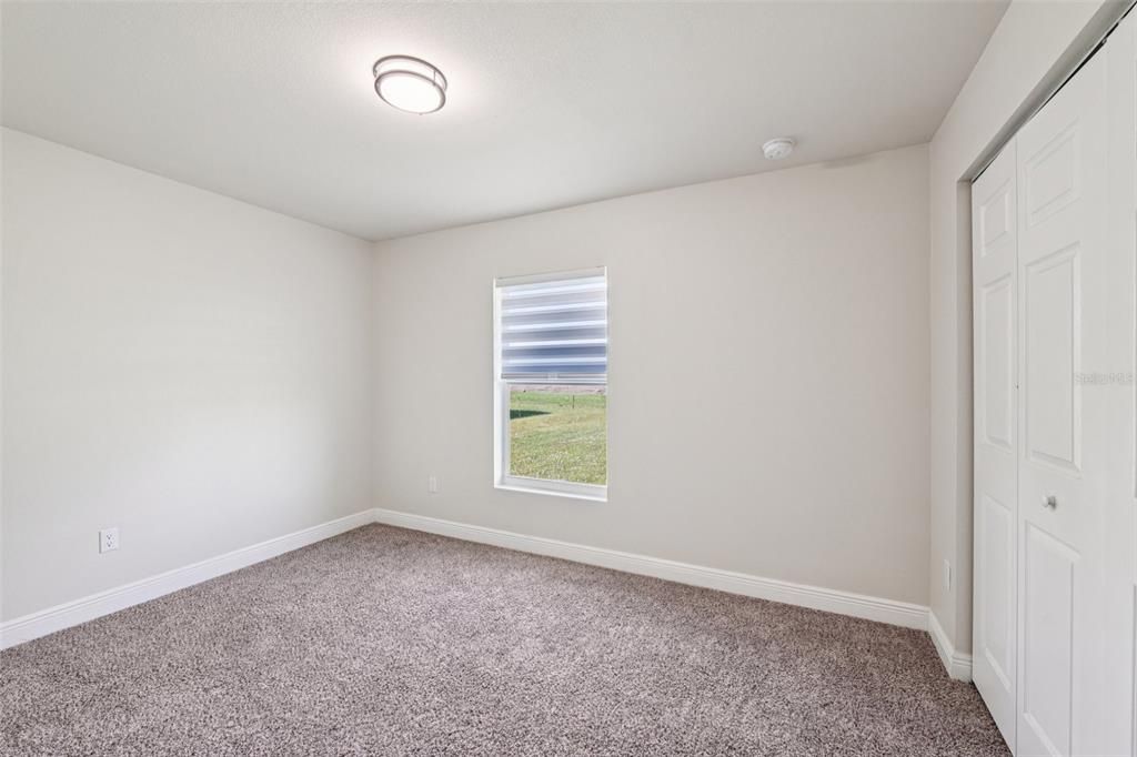 На продажу: $244,900 (4 спален, 2 ванн, 1500 Квадратных фут)