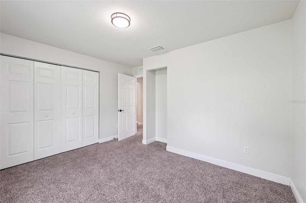 На продажу: $244,900 (4 спален, 2 ванн, 1500 Квадратных фут)