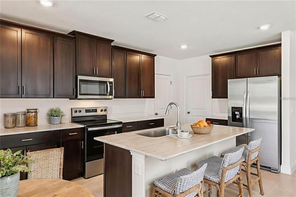 For Sale: $364,000 (4 beds, 2 baths, 2168 Square Feet)