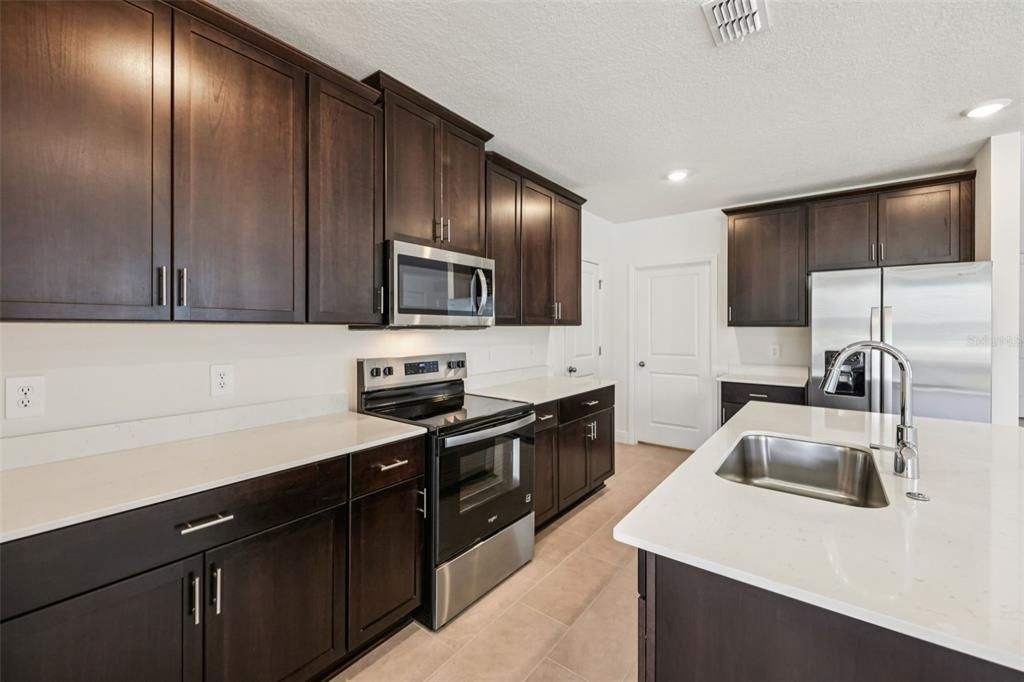 For Sale: $364,000 (4 beds, 2 baths, 2168 Square Feet)