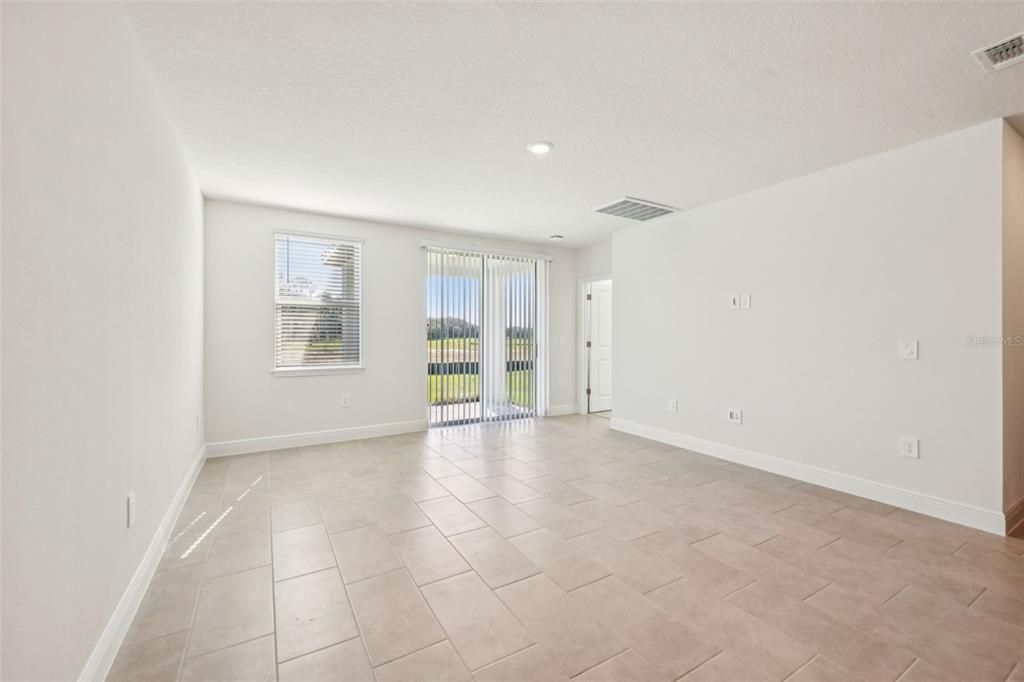 For Sale: $364,000 (4 beds, 2 baths, 2168 Square Feet)