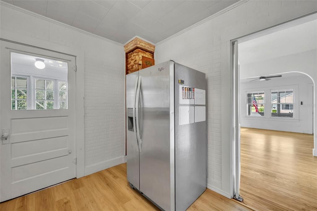 For Sale: $295,000 (8 beds, 0 baths, 1645 Square Feet)