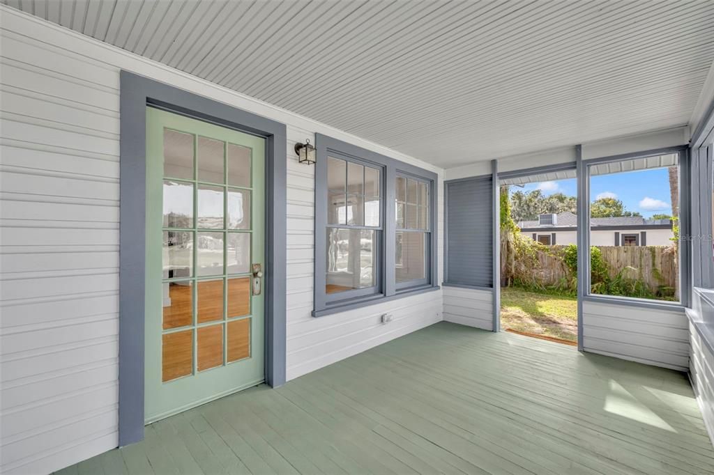 For Sale: $295,000 (8 beds, 0 baths, 1645 Square Feet)