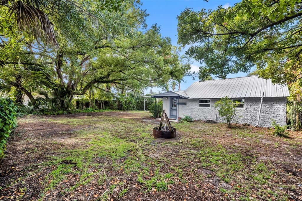 For Sale: $295,000 (8 beds, 0 baths, 1645 Square Feet)