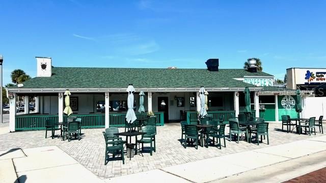 For Sale: $295,000 (8 beds, 0 baths, 1645 Square Feet)