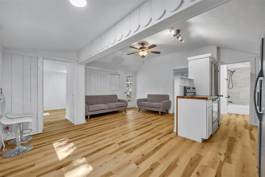 For Sale: $295,000 (8 beds, 0 baths, 1645 Square Feet)