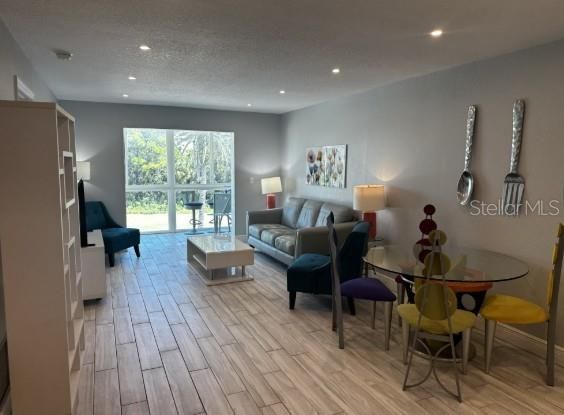 En Renta: $1,495 (2 camas, 2 baños, 828 Pies cuadrados)