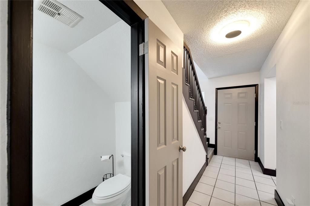 出租: $2,300 (3 贝兹, 2 浴室, 1610 平方英尺)