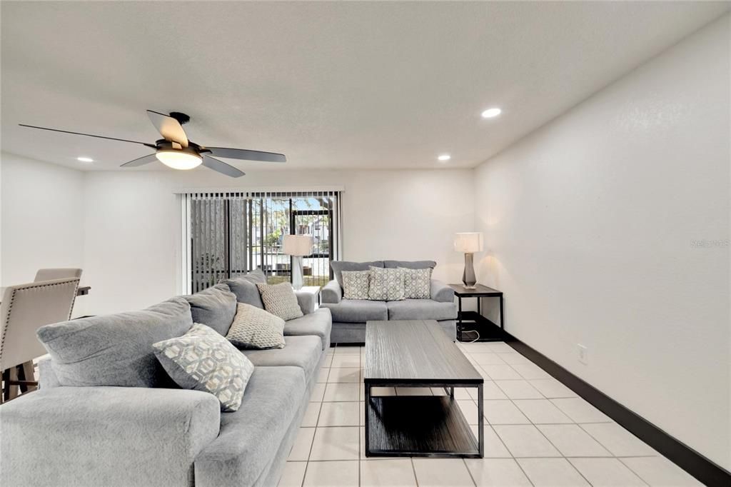 出租: $2,300 (3 贝兹, 2 浴室, 1610 平方英尺)