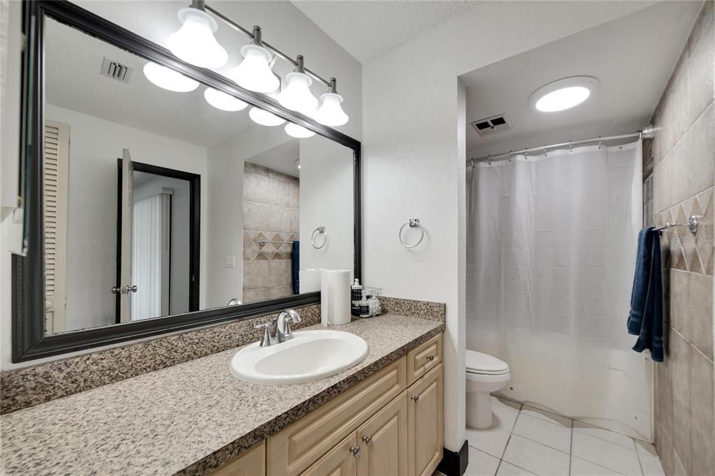 出租: $2,300 (3 贝兹, 2 浴室, 1610 平方英尺)