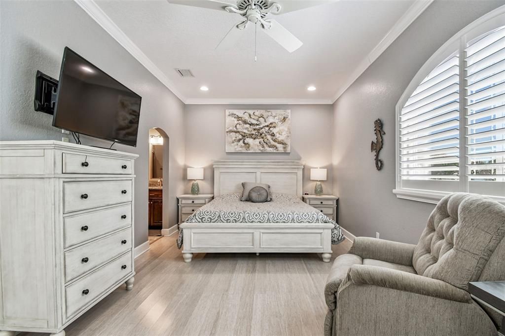 For Sale: $3,600,000 (6 beds, 5 baths, 4255 Square Feet)