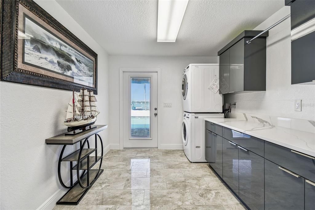 For Sale: $3,600,000 (6 beds, 5 baths, 4255 Square Feet)