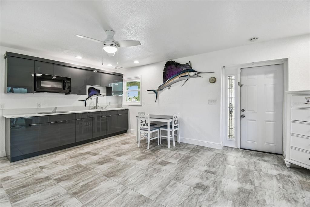 For Sale: $3,600,000 (6 beds, 5 baths, 4255 Square Feet)