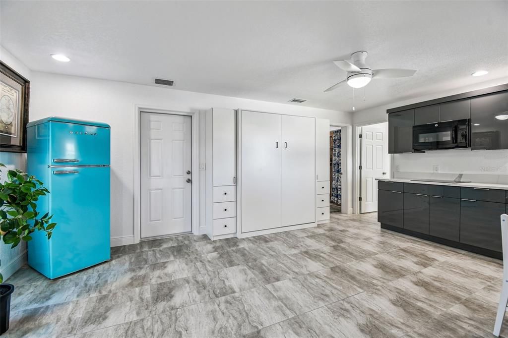 For Sale: $3,600,000 (6 beds, 5 baths, 4255 Square Feet)