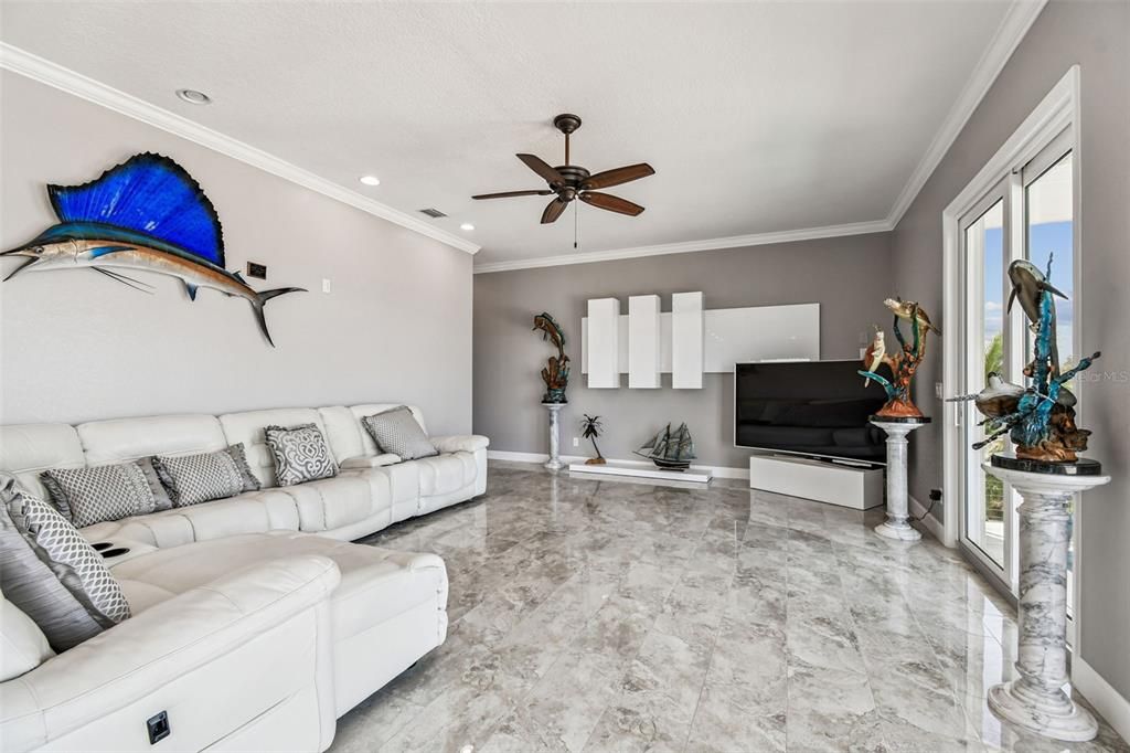 For Sale: $3,600,000 (6 beds, 5 baths, 4255 Square Feet)