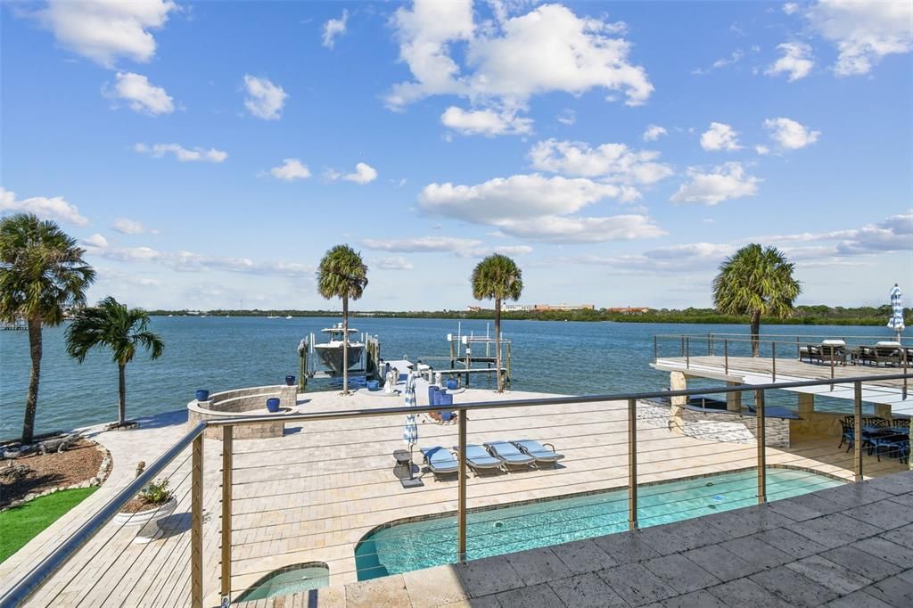 For Sale: $3,600,000 (6 beds, 5 baths, 4255 Square Feet)