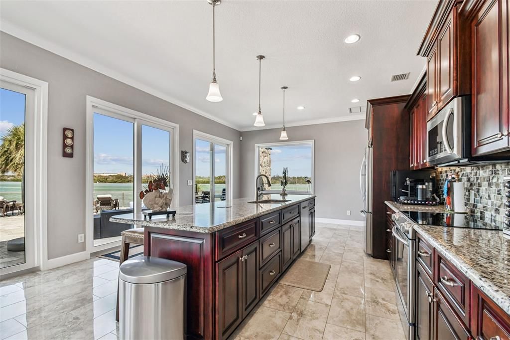 For Sale: $3,600,000 (6 beds, 5 baths, 4255 Square Feet)