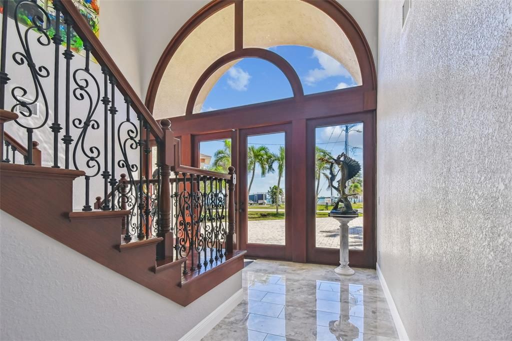 For Sale: $3,600,000 (6 beds, 5 baths, 4255 Square Feet)