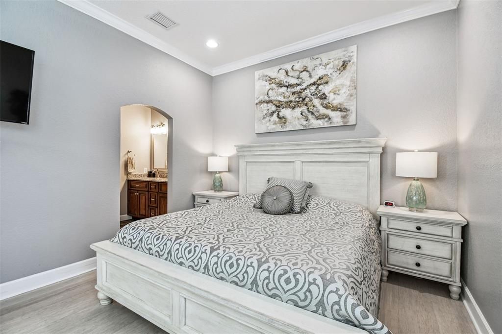 For Sale: $3,600,000 (6 beds, 5 baths, 4255 Square Feet)