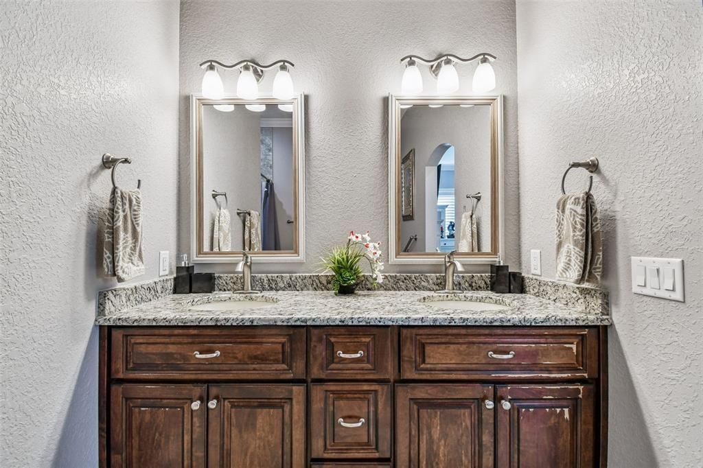 For Sale: $3,600,000 (6 beds, 5 baths, 4255 Square Feet)