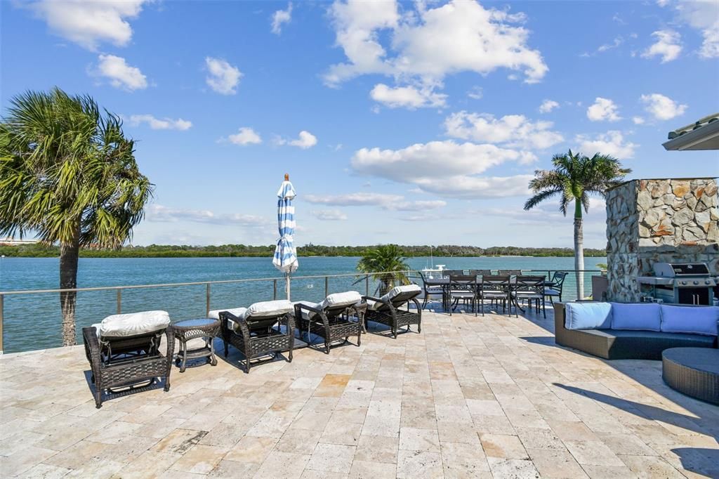 For Sale: $3,600,000 (6 beds, 5 baths, 4255 Square Feet)