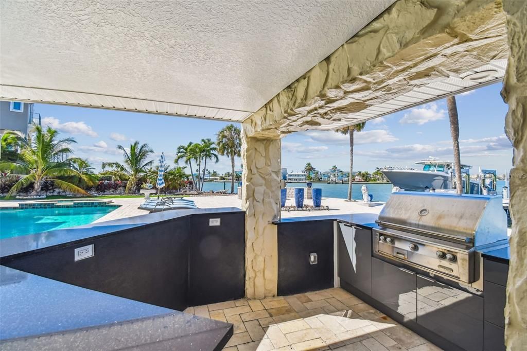 For Sale: $3,600,000 (6 beds, 5 baths, 4255 Square Feet)