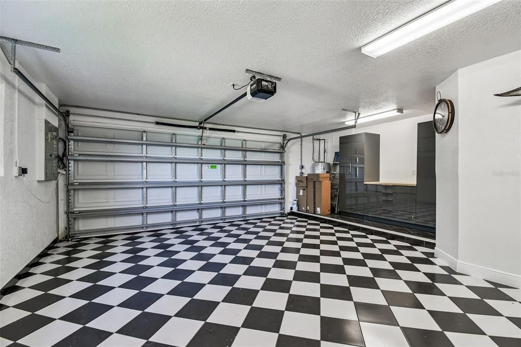 For Sale: $3,600,000 (6 beds, 5 baths, 4255 Square Feet)