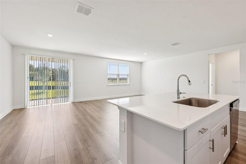 For Sale: $365,428 (4 beds, 2 baths, 1840 Square Feet)