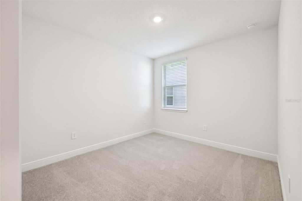 For Sale: $365,428 (4 beds, 2 baths, 1840 Square Feet)