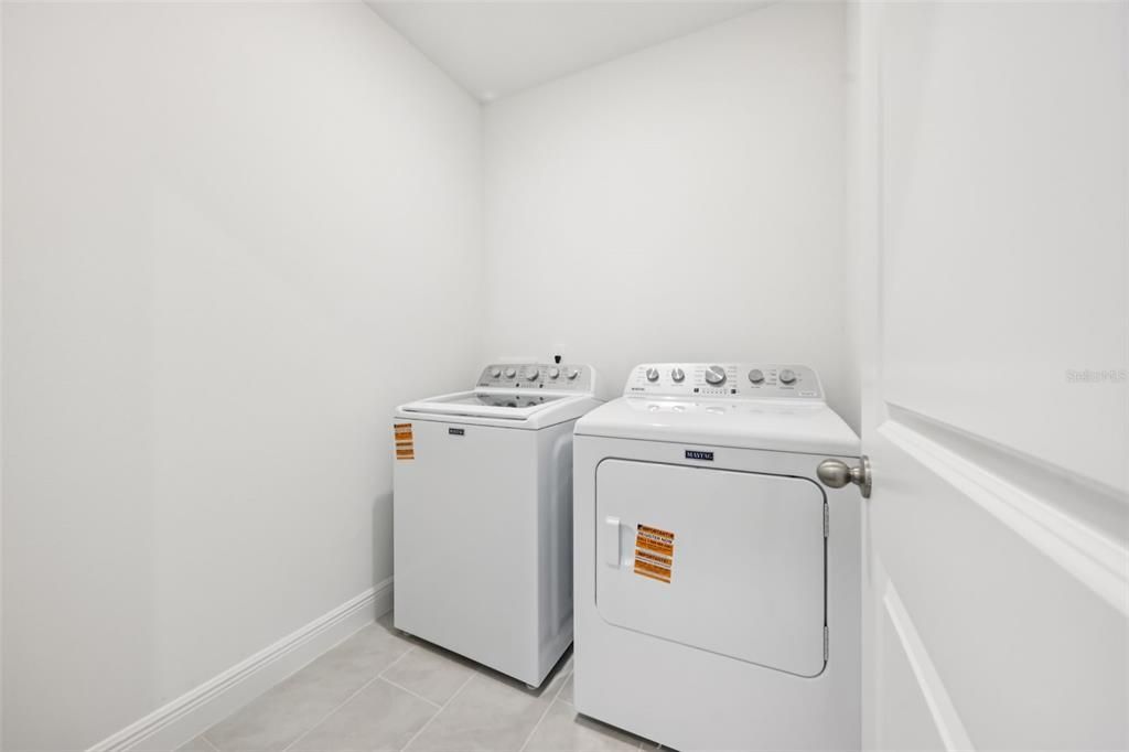 For Sale: $365,428 (4 beds, 2 baths, 1840 Square Feet)