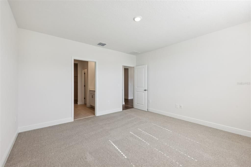 For Sale: $365,428 (4 beds, 2 baths, 1840 Square Feet)