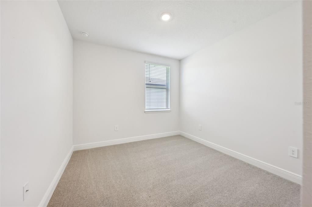 For Sale: $365,428 (4 beds, 2 baths, 1840 Square Feet)