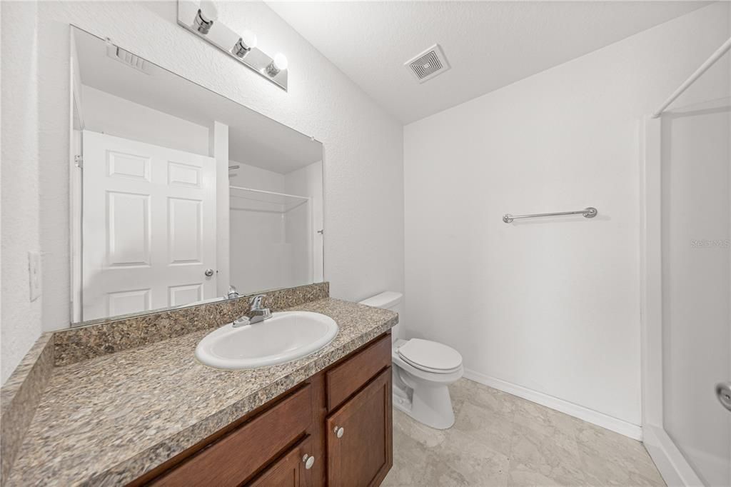 For Sale: $210,000 (3 beds, 2 baths, 1014 Square Feet)